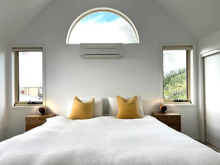 Wood Beachside Home Lennox Head 0*,